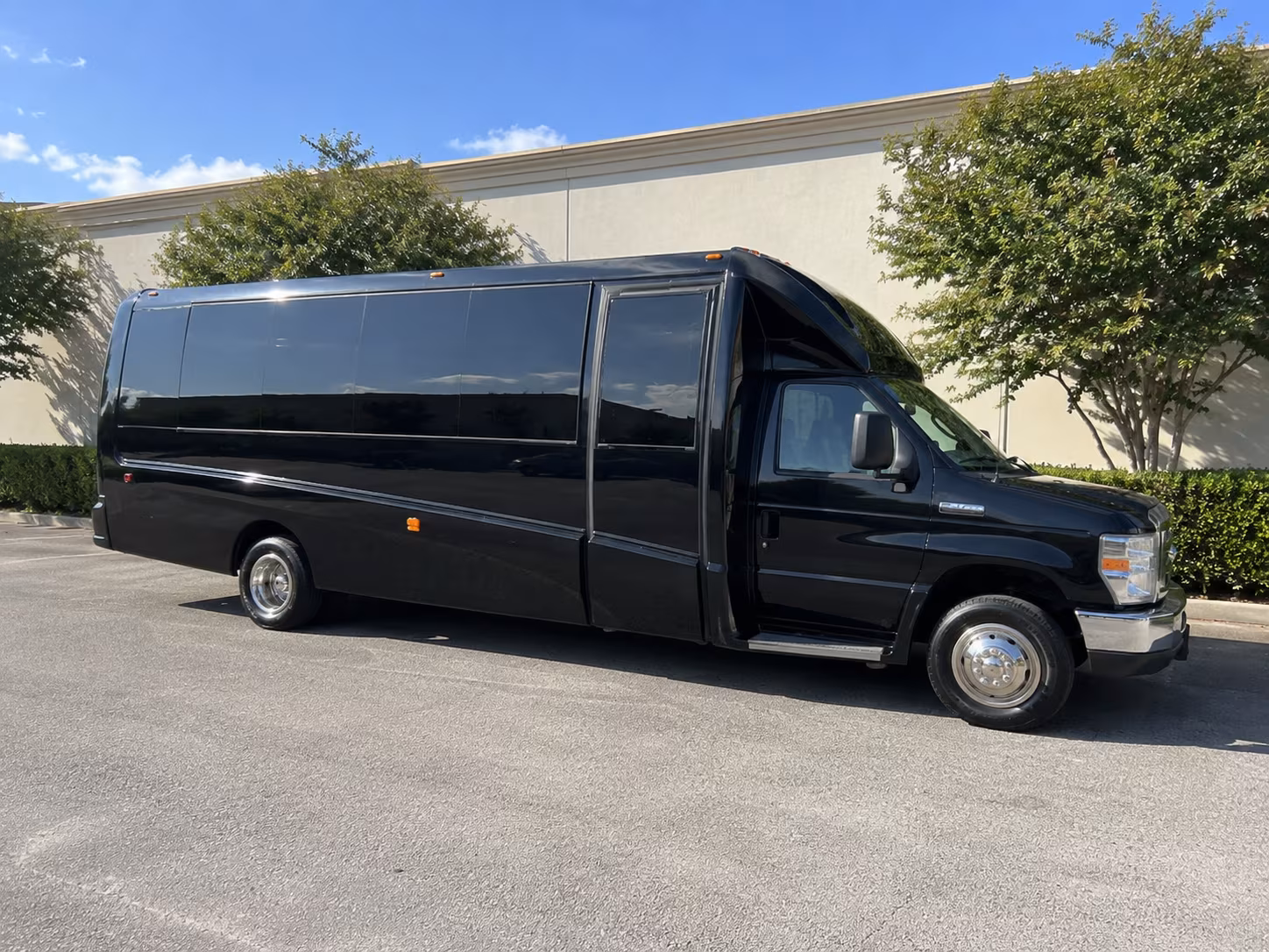 Rent a Bus to Mishawaka Amphitheatre