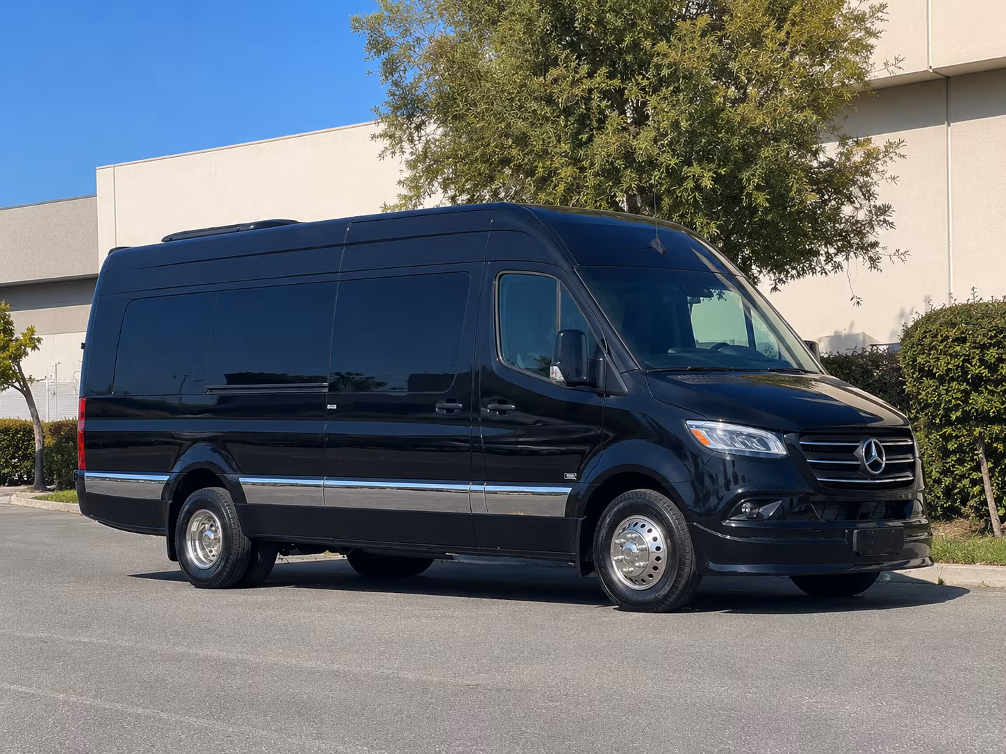 Fort Collins Airport Shuttle & Transportation party bus exterior